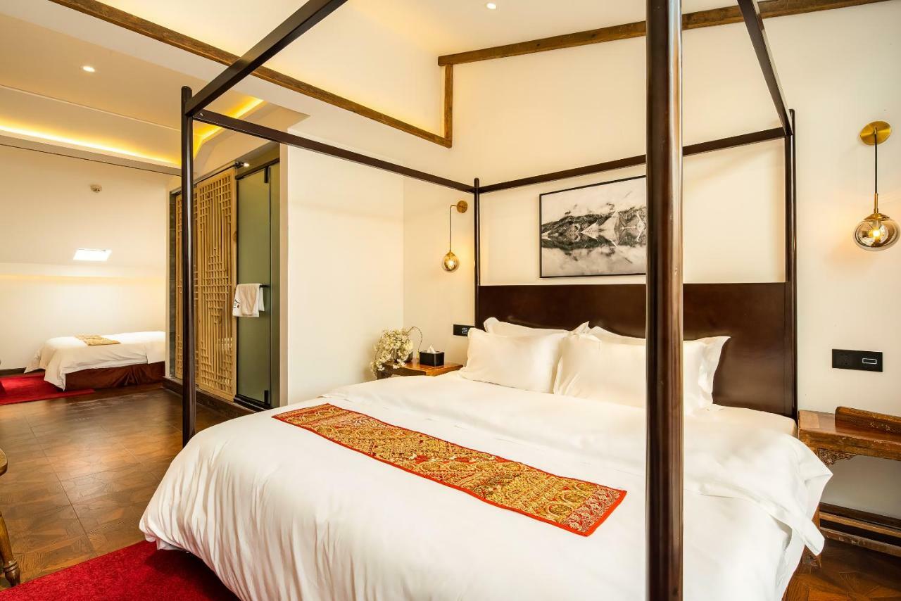 Qintai Tibetan Culture Boutique Hotel Chengdu Exterior photo