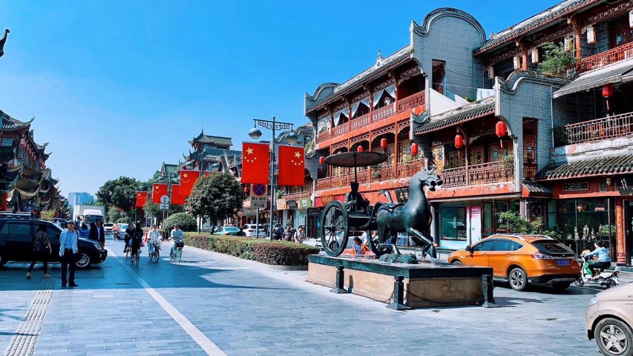 Qintai Tibetan Culture Boutique Hotel Chengdu Exterior photo